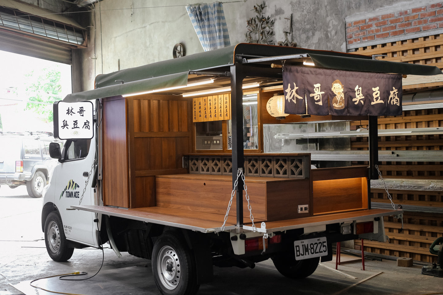 小吃餐車