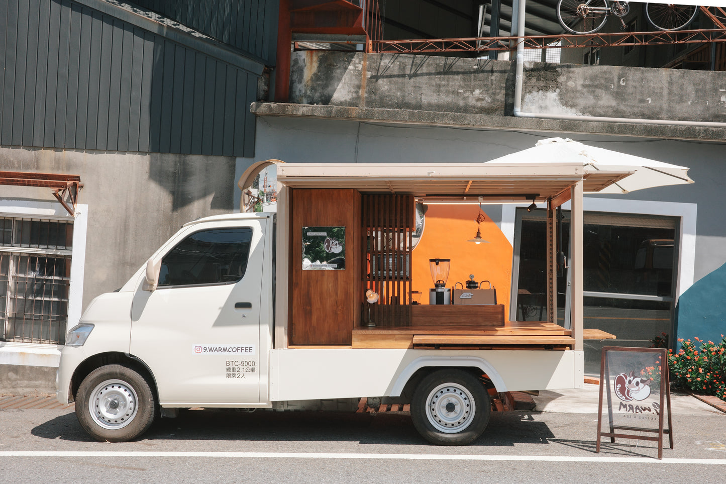 客製化咖啡行動餐車